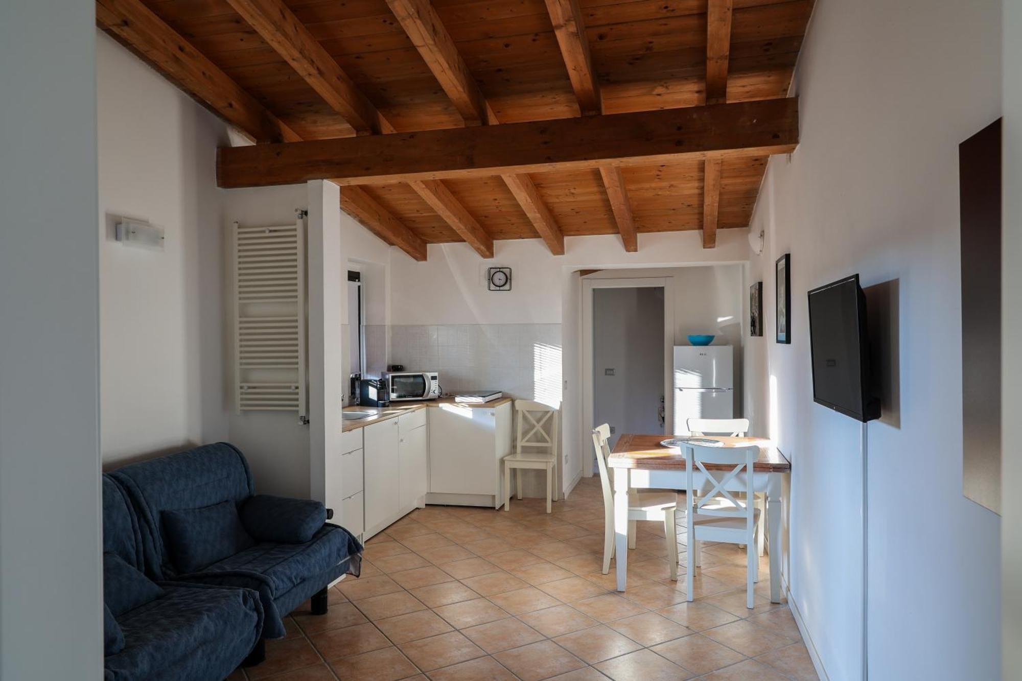 Appartamento La Casa Di Rosy Oleggio Esterno foto