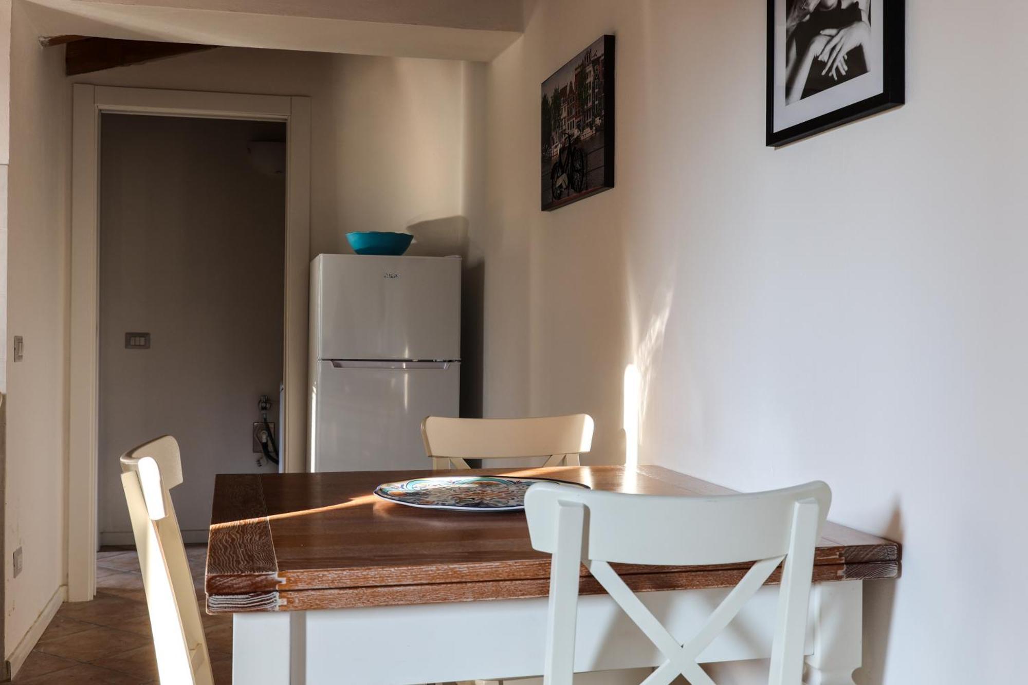 Appartamento La Casa Di Rosy Oleggio Esterno foto